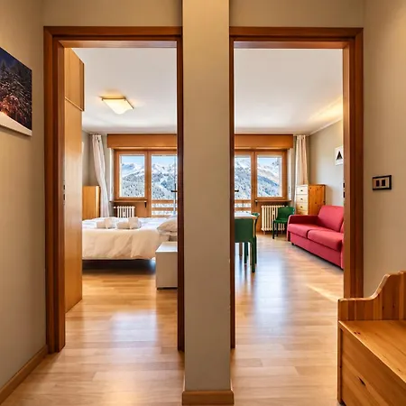 Hostdomus - Color Appartement Sestrières